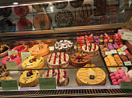 Leyes Boulangerie-Patisserie food