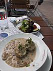 Weisses Brauhaus zu Kelheim food