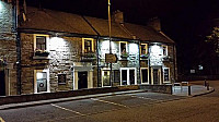 Black Bull Inn outside