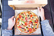 Blaze Pizza food