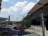 Mercado Santiago outside