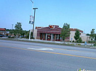 Red Robin Gourmet Burgers And Brews outside