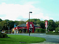 Kfc Cheshire Oaks outside