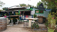 La GuinGuette outside