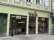 CafeHaus Veit outside