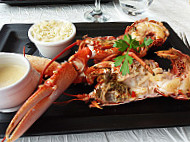 Le Homard Bleu food