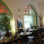 Cafe Bellevue inside