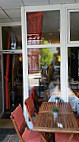 Bistro Mitch inside