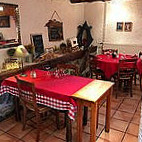 La vieille Ferme inside