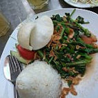 Mabuhay - Indonesian Restaurant food