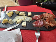 La Cave aux Fromages food