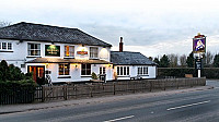 Queen's Head outside