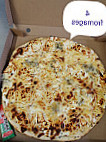 Pizza De La Baie food