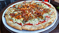 El Hoyo 19 Tavern-pizza-burger food