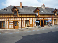 La Vieille Auberge outside