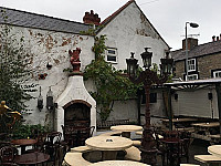 The Sun Inn inside