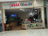 Asia Linh Linh inside