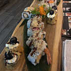 Zumi Sushi food