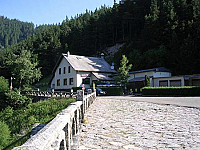 Auberge Du Lac Noir outside