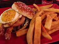 Red Robin Gourmet Burgers food