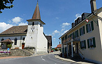 La Croix Fédérale outside