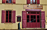 L'auberge Des Ormes outside