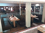 Pizzeria Sasso inside