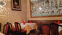 Pizzeria Roma inside