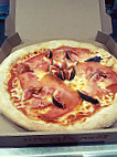 Pizza Ciccio food