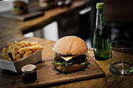 L'artisan Du Burger food