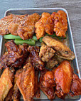 Smokeeaters Hot Wings food