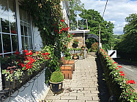 Abercrave Inn outside