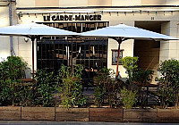 Le Garde-Manger outside