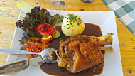 Zollhaus Biergarten food