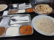 Apna Punjab Restaurant 100% Vegetarien food