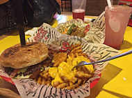 Spikes Burguers and Alitas food