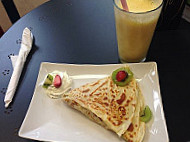 The Crepe Hut food