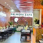 Palmera Cafe inside