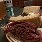 Reuben’s Delicatessen food