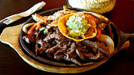 La Parrilla Montejo food