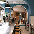 Osteria La Pescatoria inside