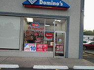 Domino's Pizza outside