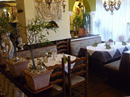 Restaurant Olivenbaum inside