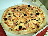 Pizza Italia food