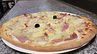 La Casa Pizza food