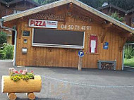 Pizzeria LE MAZOT outside