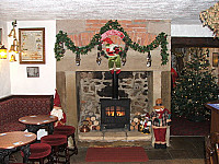 The Horseshoes Inn inside