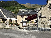 Auberge des Aryelets outside