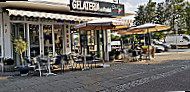 Gelateria E Panini inside