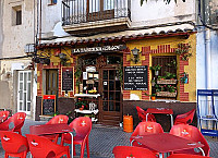 Taberna Chipi inside